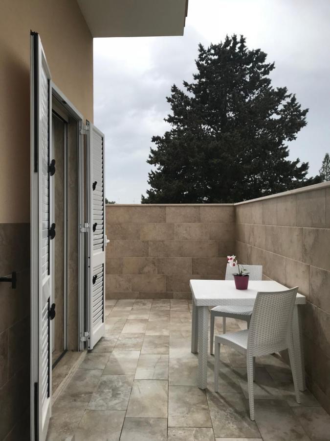 Monolocali White Angel Apartments Порто-Чезарео Экстерьер фото