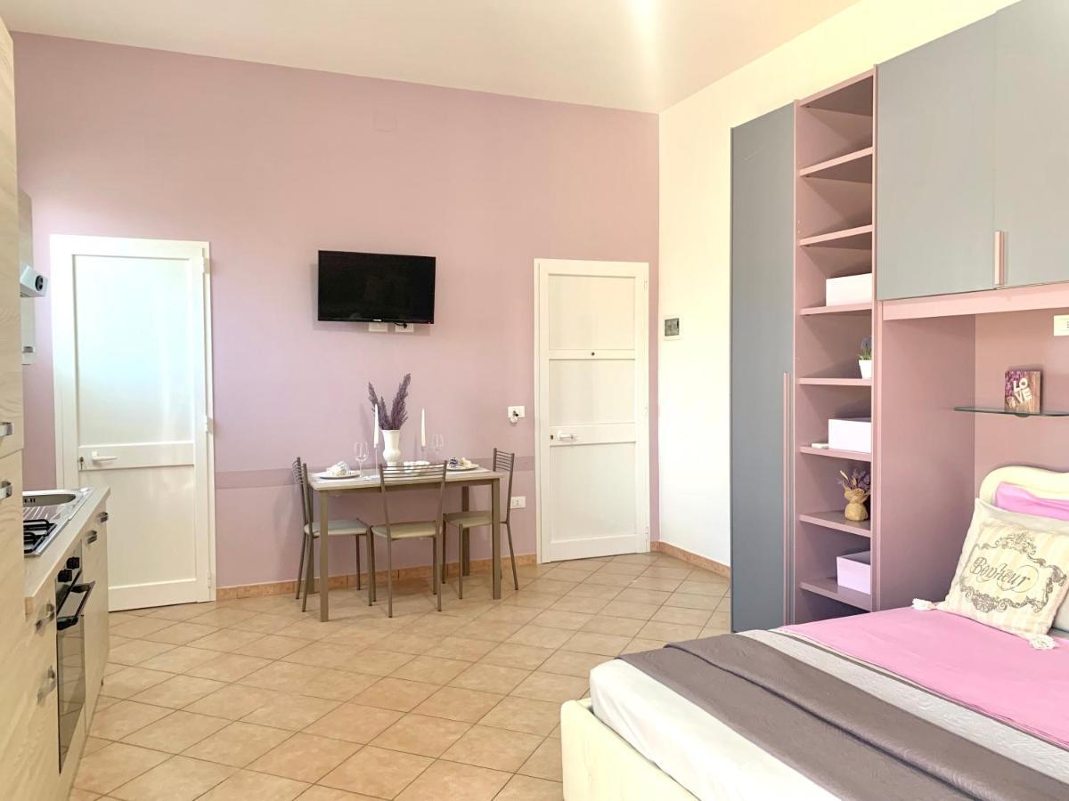 Monolocali White Angel Apartments Порто-Чезарео Экстерьер фото