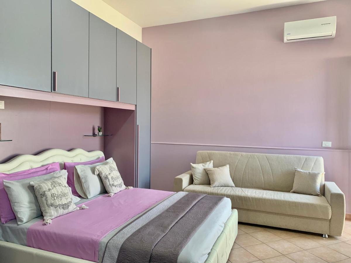 Monolocali White Angel Apartments Порто-Чезарео Экстерьер фото