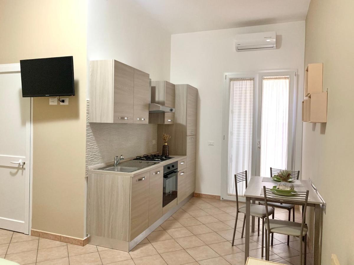 Monolocali White Angel Apartments Порто-Чезарео Экстерьер фото